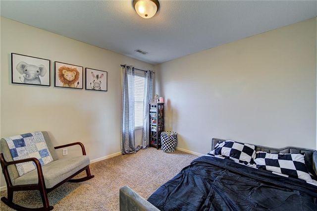 4404 SW Flintrock Drive, Lee's Summit, MO 64082