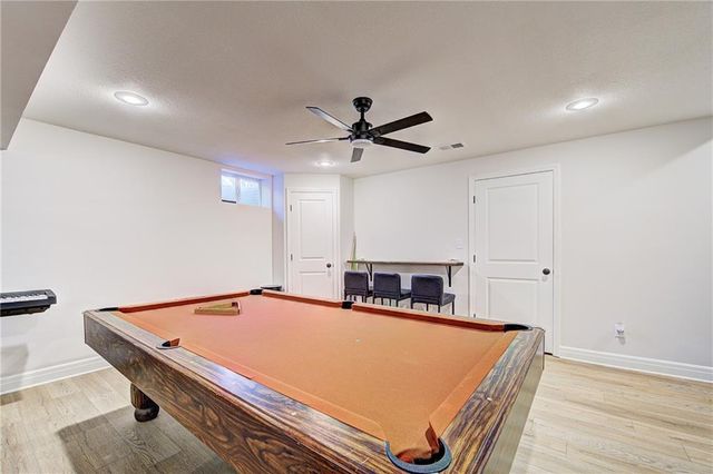 4404 SW Flintrock Drive, Lee's Summit, MO 64082