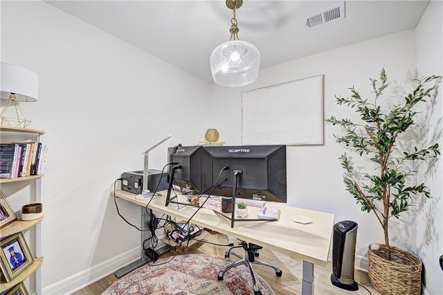 4404 SW Flintrock Drive, Lee's Summit, MO 64082