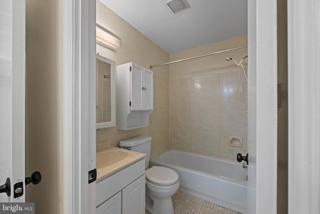 9242 MIMOSA DR, La Plata, MD 20646