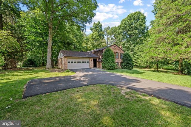 9242 MIMOSA DR, La Plata, MD 20646