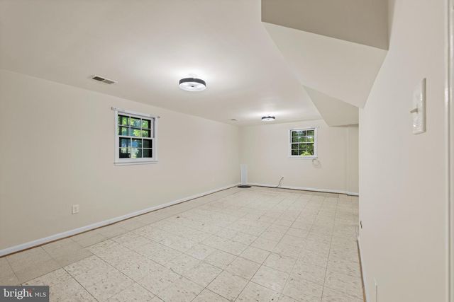 9242 MIMOSA DR, La Plata, MD 20646