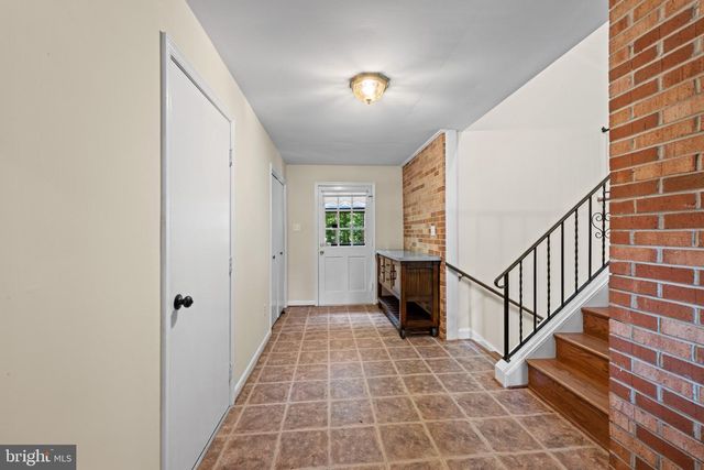 9242 MIMOSA DR, La Plata, MD 20646