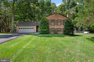 9242 MIMOSA DR, La Plata, MD 20646