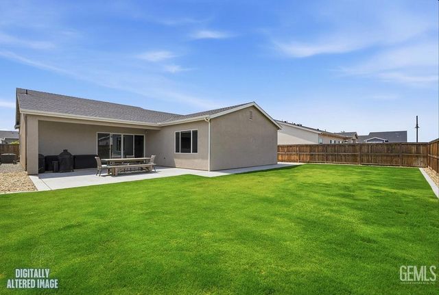 9406 Hill Springs Lane, Shafter, CA 93263