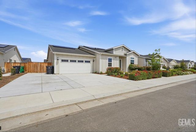 9406 Hill Springs Lane, Shafter, CA 93263