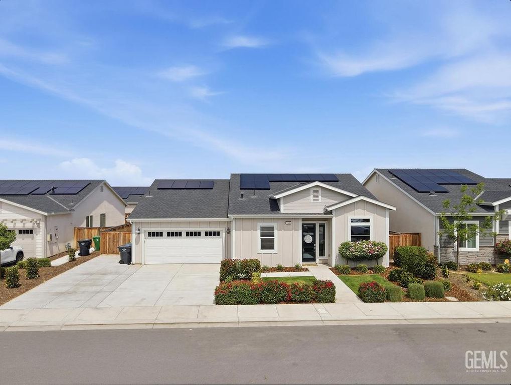 9406 Hill Springs Lane, Shafter, CA 93263