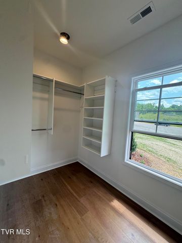 548 Larkins Farm Drive, Jonesborough, TN 37659