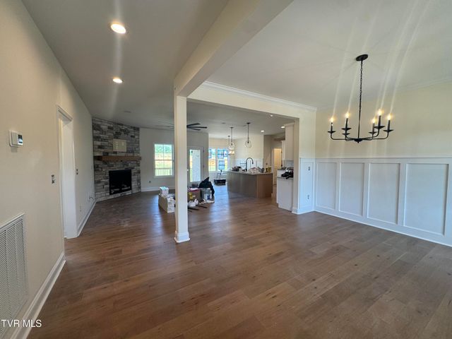 548 Larkins Farm Drive, Jonesborough, TN 37659