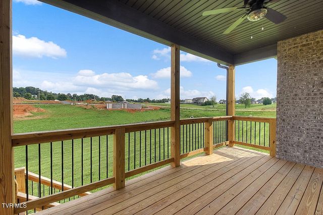 548 Larkins Farm Drive, Jonesborough, TN 37659