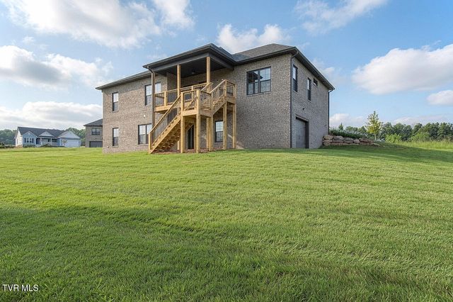 548 Larkins Farm Drive, Jonesborough, TN 37659