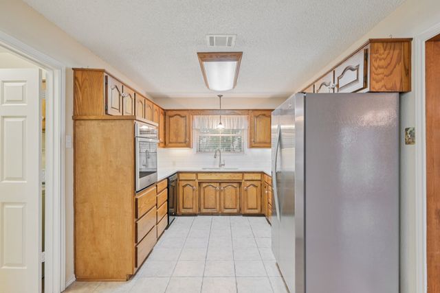 103 Luther Lane, Heath, TX 75032