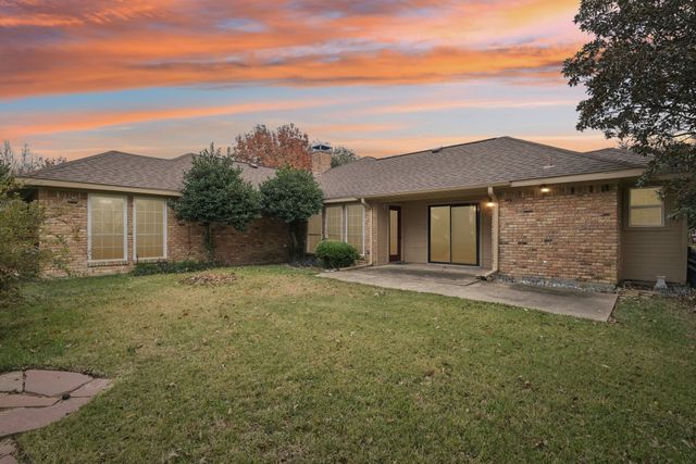 103 Luther Lane, Heath, TX 75032