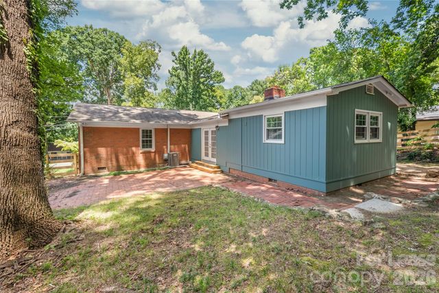 5054 Curtiswood Drive, Charlotte, NC 28213