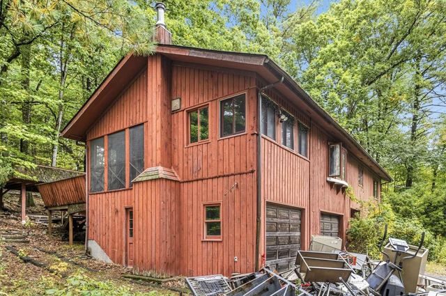 28 Beechwood Road, Hudson, NH 03051