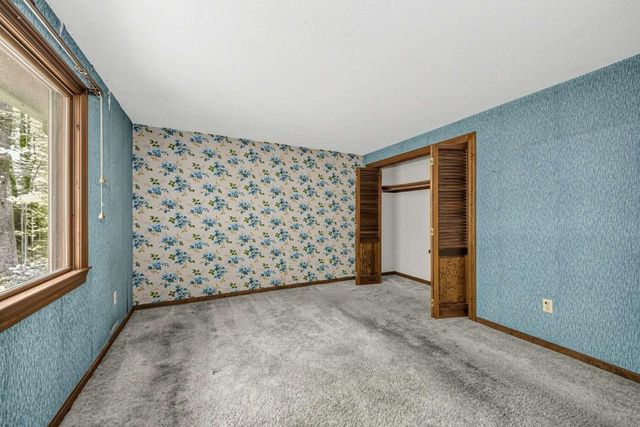 28 Beechwood Road, Hudson, NH 03051