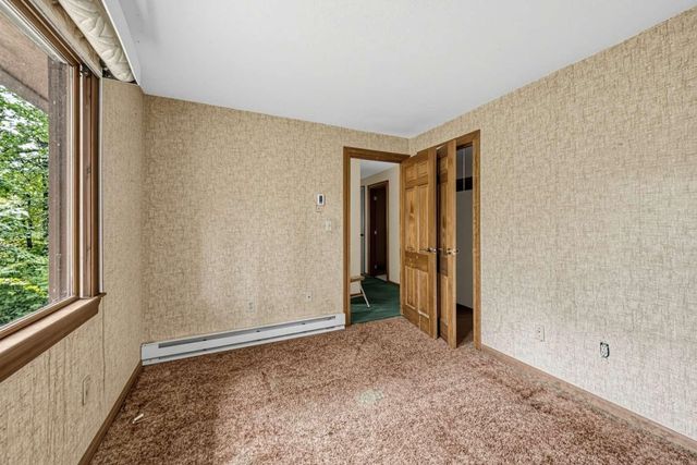 28 Beechwood Road, Hudson, NH 03051