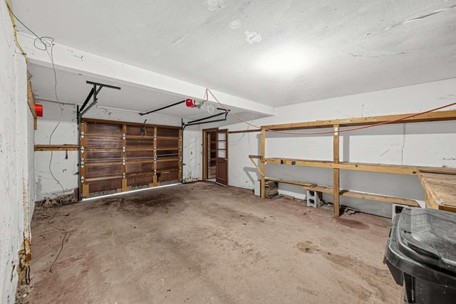28 Beechwood Road, Hudson, NH 03051