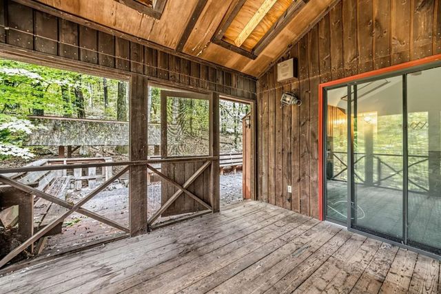 28 Beechwood Road, Hudson, NH 03051