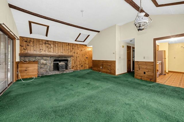28 Beechwood Road, Hudson, NH 03051