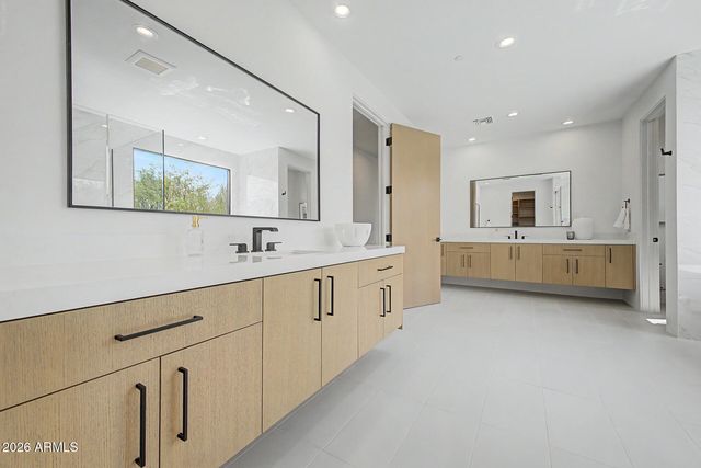 10875 E PROSPECT POINT Drive, Scottsdale, AZ 85262