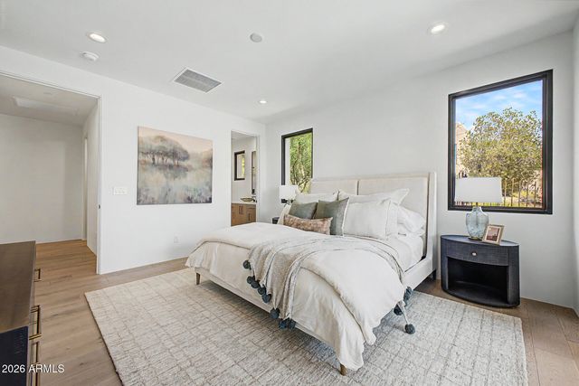 10875 E PROSPECT POINT Drive, Scottsdale, AZ 85262