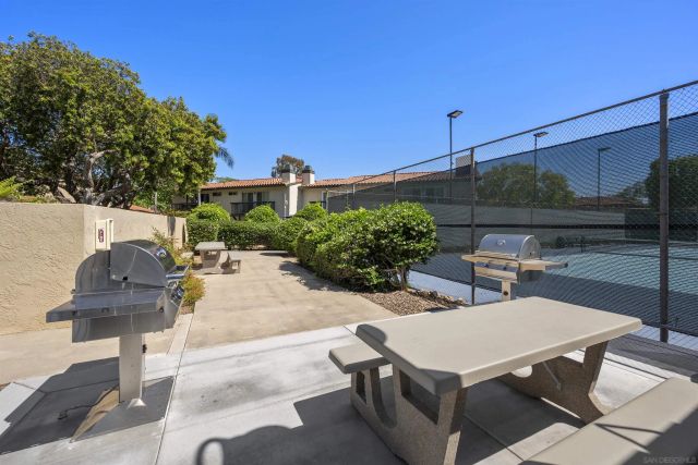 6972 Camino Amero, San Diego, CA 92111