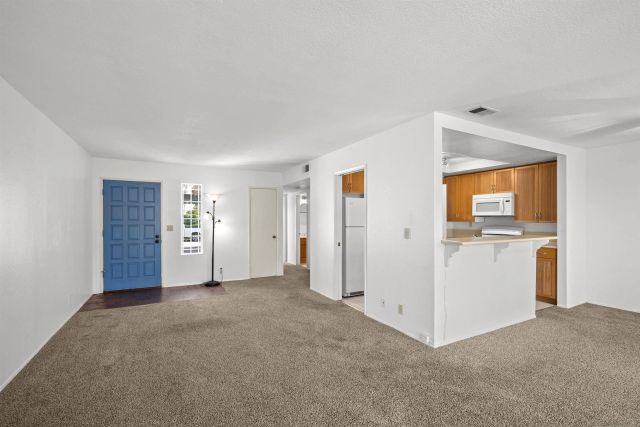 6972 Camino Amero, San Diego, CA 92111