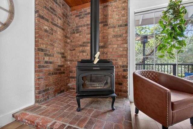 14428 Garden Bar Rd, Grass Valley, CA 95949