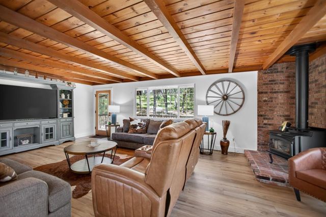 14428 Garden Bar Rd, Grass Valley, CA 95949