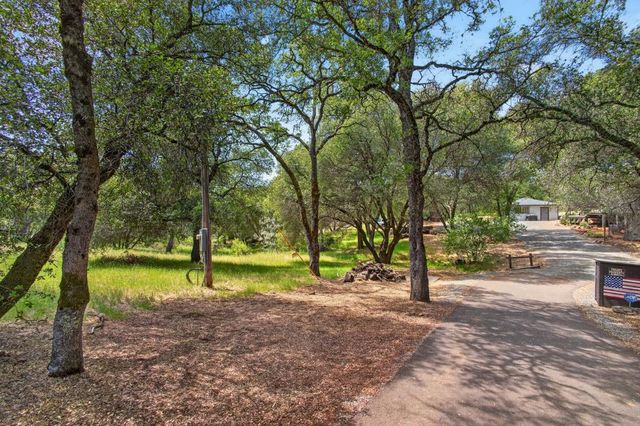 14428 Garden Bar Rd, Grass Valley, CA 95949
