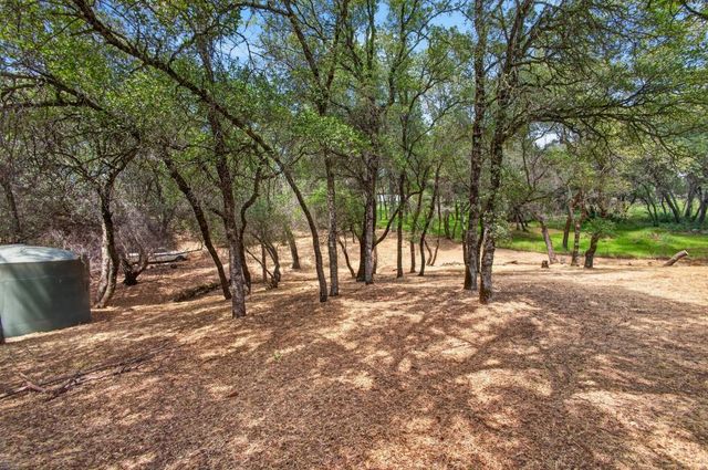 14428 Garden Bar Rd, Grass Valley, CA 95949