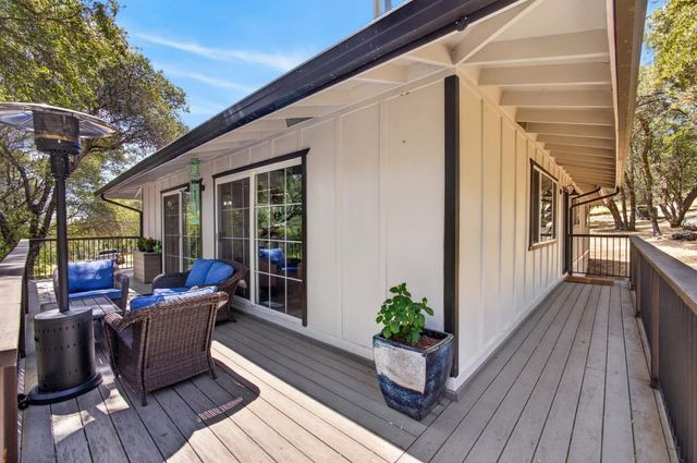 14428 Garden Bar Rd, Grass Valley, CA 95949