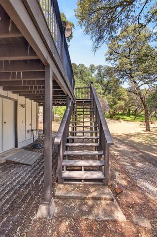 14428 Garden Bar Rd, Grass Valley, CA 95949
