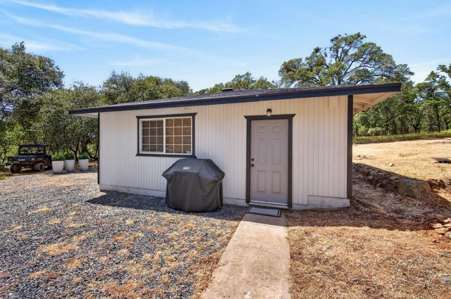 14428 Garden Bar Rd, Grass Valley, CA 95949
