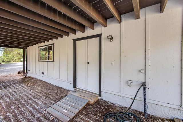 14428 Garden Bar Rd, Grass Valley, CA 95949