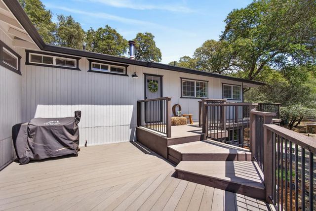 14428 Garden Bar Rd, Grass Valley, CA 95949