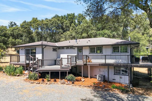 14428 Garden Bar Rd, Grass Valley, CA 95949