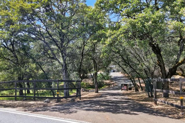 14428 Garden Bar Rd, Grass Valley, CA 95949