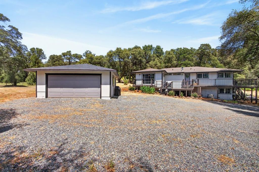 14428 Garden Bar Rd, Grass Valley, CA 95949