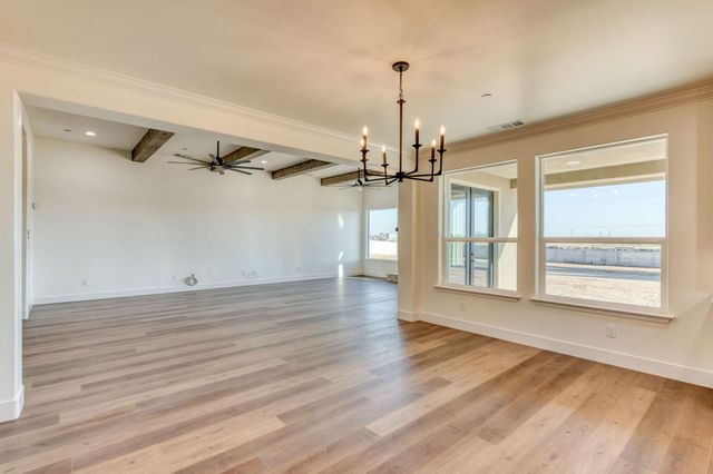 35242 Mustang Lane, Madera, CA 93636