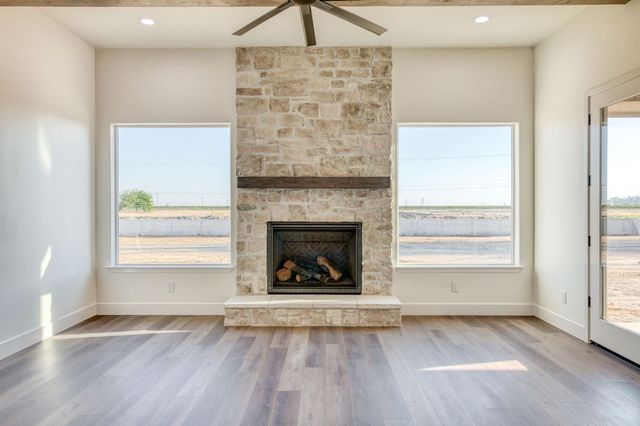 35242 Mustang Lane, Madera, CA 93636