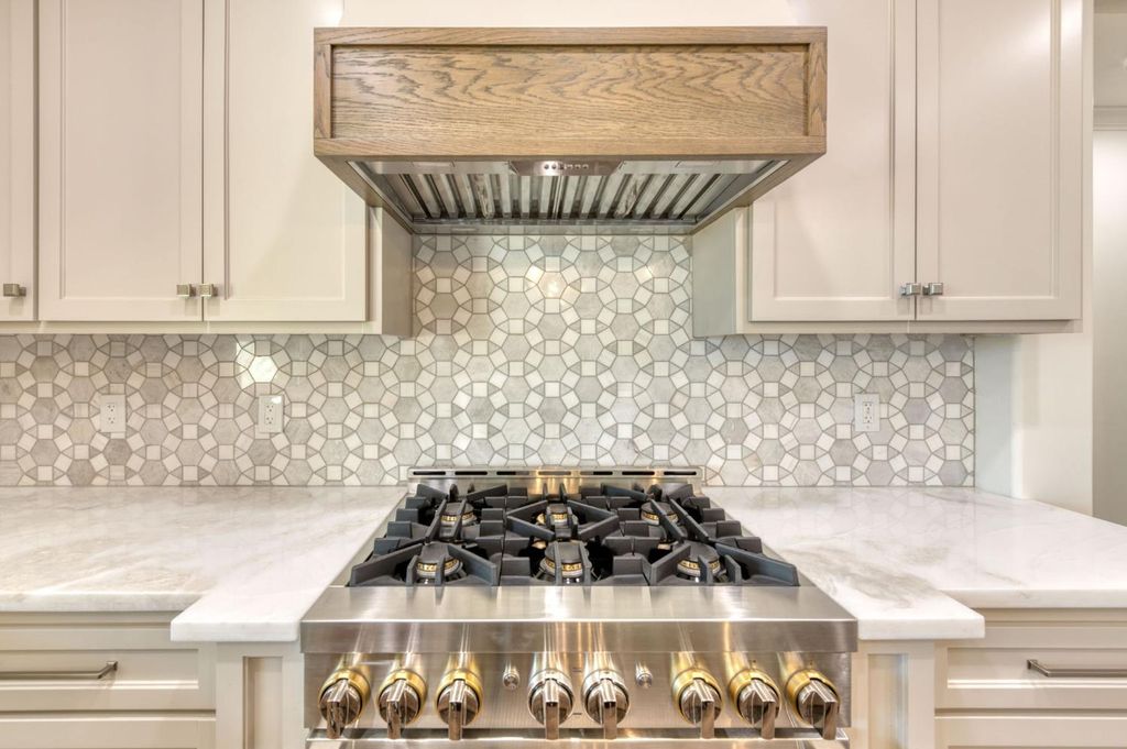 Image 21 of property listing at 35242 Mustang Lane, Madera, CA 93636