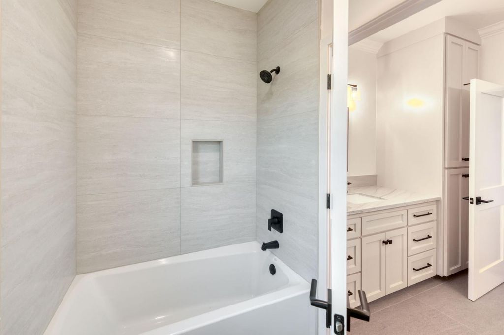 Image 37 of property listing at 35242 Mustang Lane, Madera, CA 93636