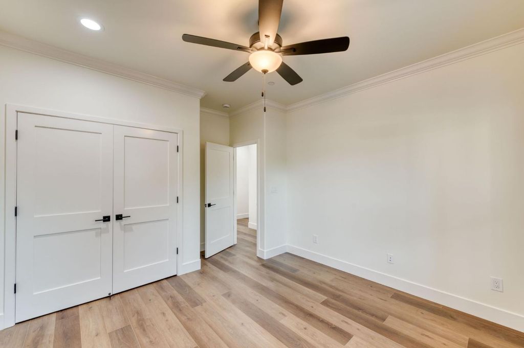 Image 39 of property listing at 35242 Mustang Lane, Madera, CA 93636