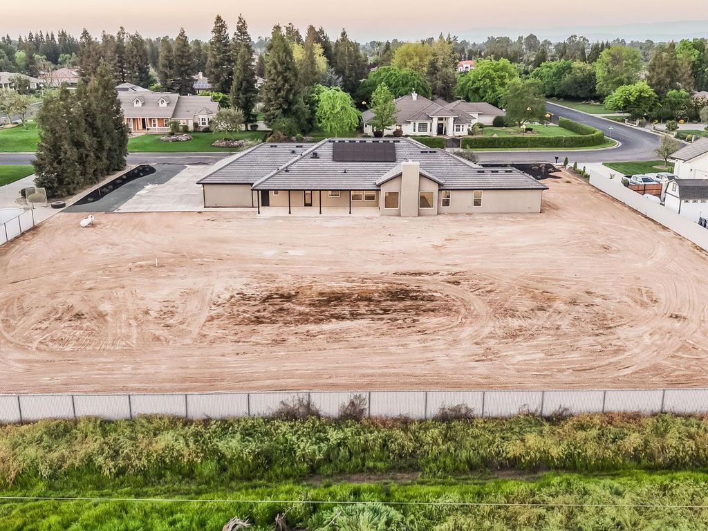 Image 48 of property listing at 35242 Mustang Lane, Madera, CA 93636