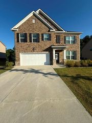 639 Blue Juniper Circle, Loganville, GA 30052