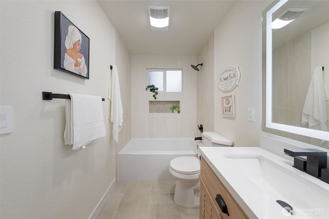 8821 S D Street, Tacoma, WA 98444