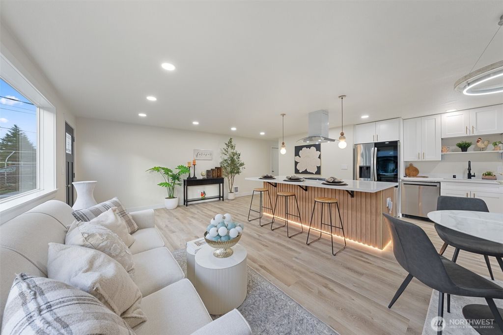 8821 S D Street, Tacoma, WA 98444