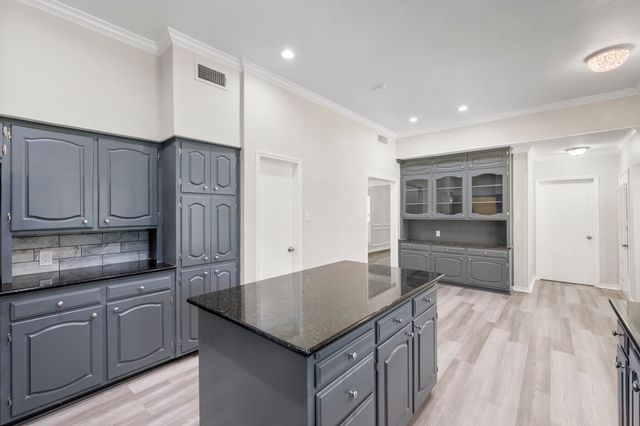 4351 Bullfinch Court, Fort Worth, TX 76133